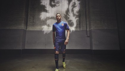 开云体育官方网站-麦基翁稳定发挥再夺一金，麦基翁采访视频